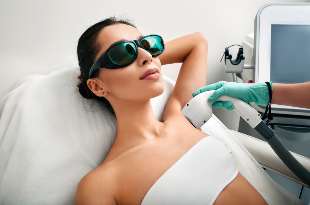 Avoid skin damage & discoloration– leave laser hair removal to the experts!